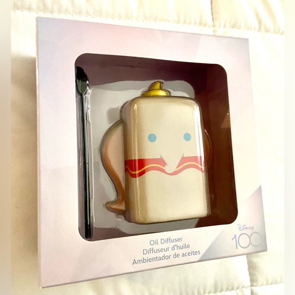 Disney 100 Years of Wonder Celebration Unified Dumbo Oil Diffuser New Rare - Picture 2 of 4